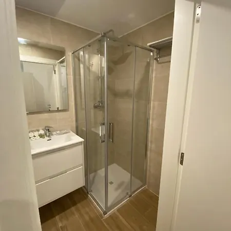Travel Habitat Ave Sorolla Suites Apartment