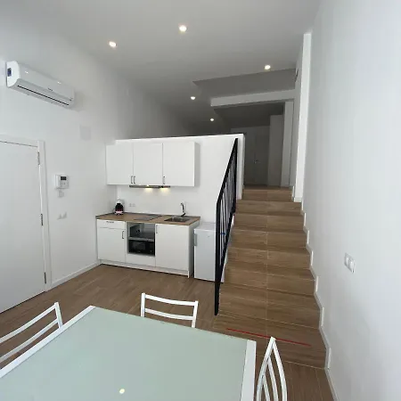 Travel Habitat Ave Sorolla Suites * Walencja